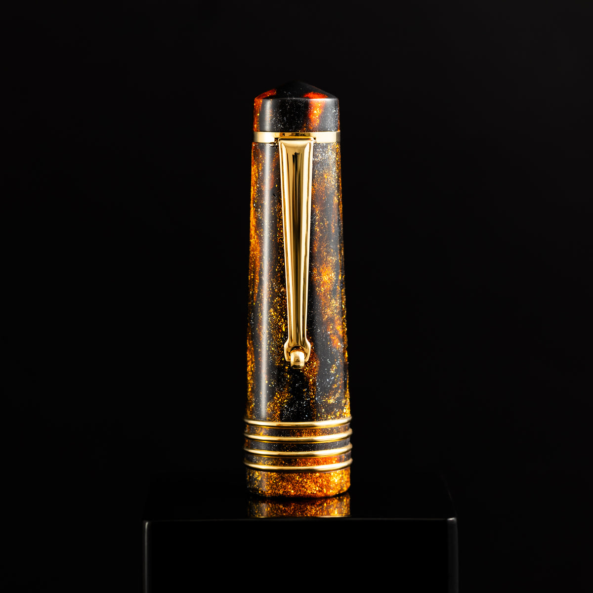 Delta DV Original Fountain Pen - Glow Up Oro - Gold Trim - Stainless Steel Nib (Mid Size) - Pen Boutique Ltd