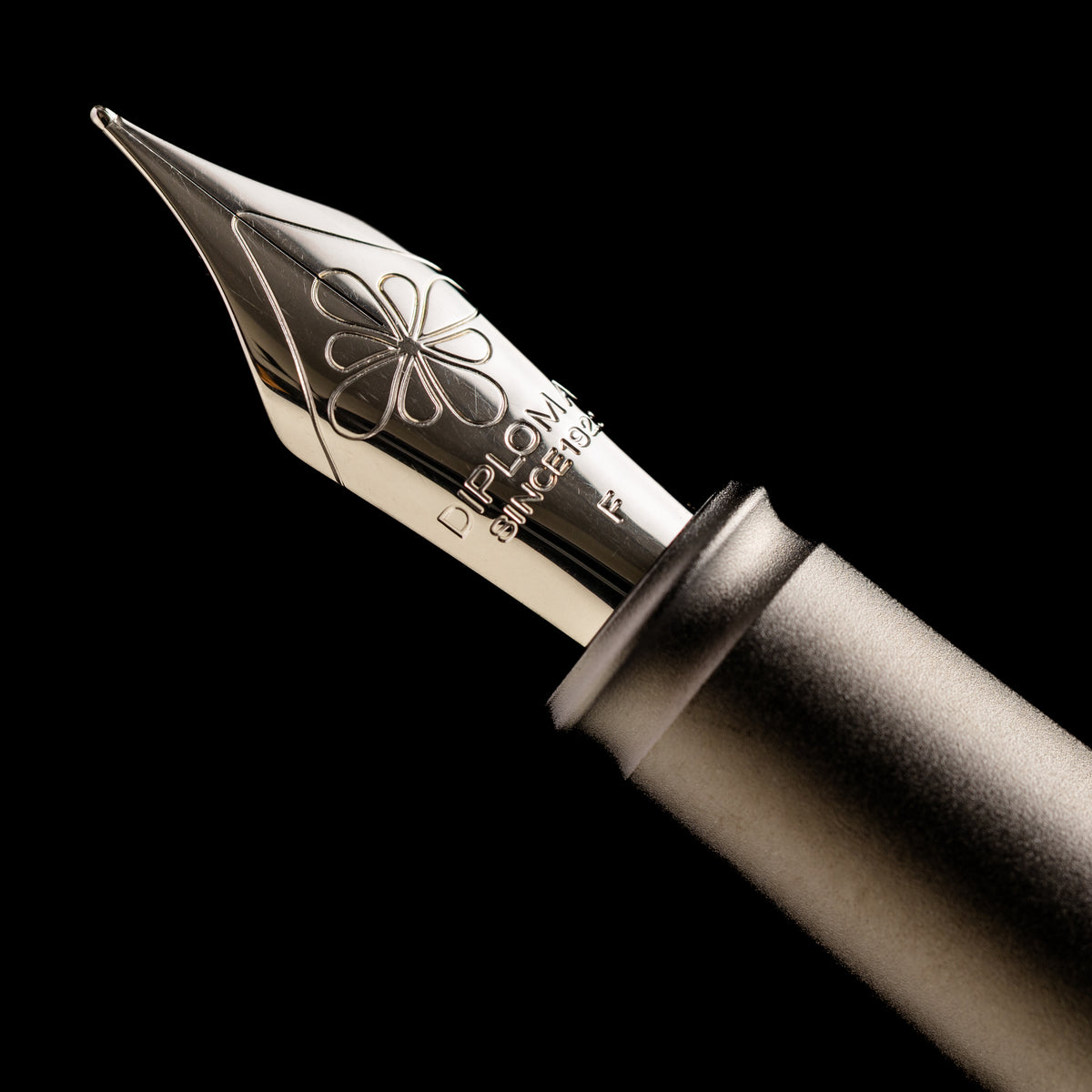 Diplomat Aero Fountain Pen - Funky Petrol - Pen Boutique Ltd