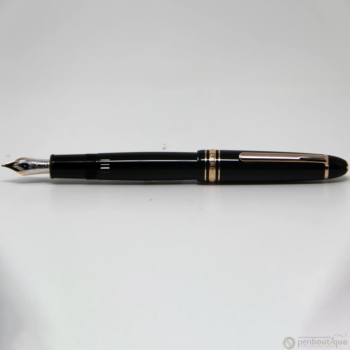 Montblanc Meisterstuck Fountain Pen - Black - Red Gold Trim - LeGrand Size ( 146) - Pen Boutique Ltd