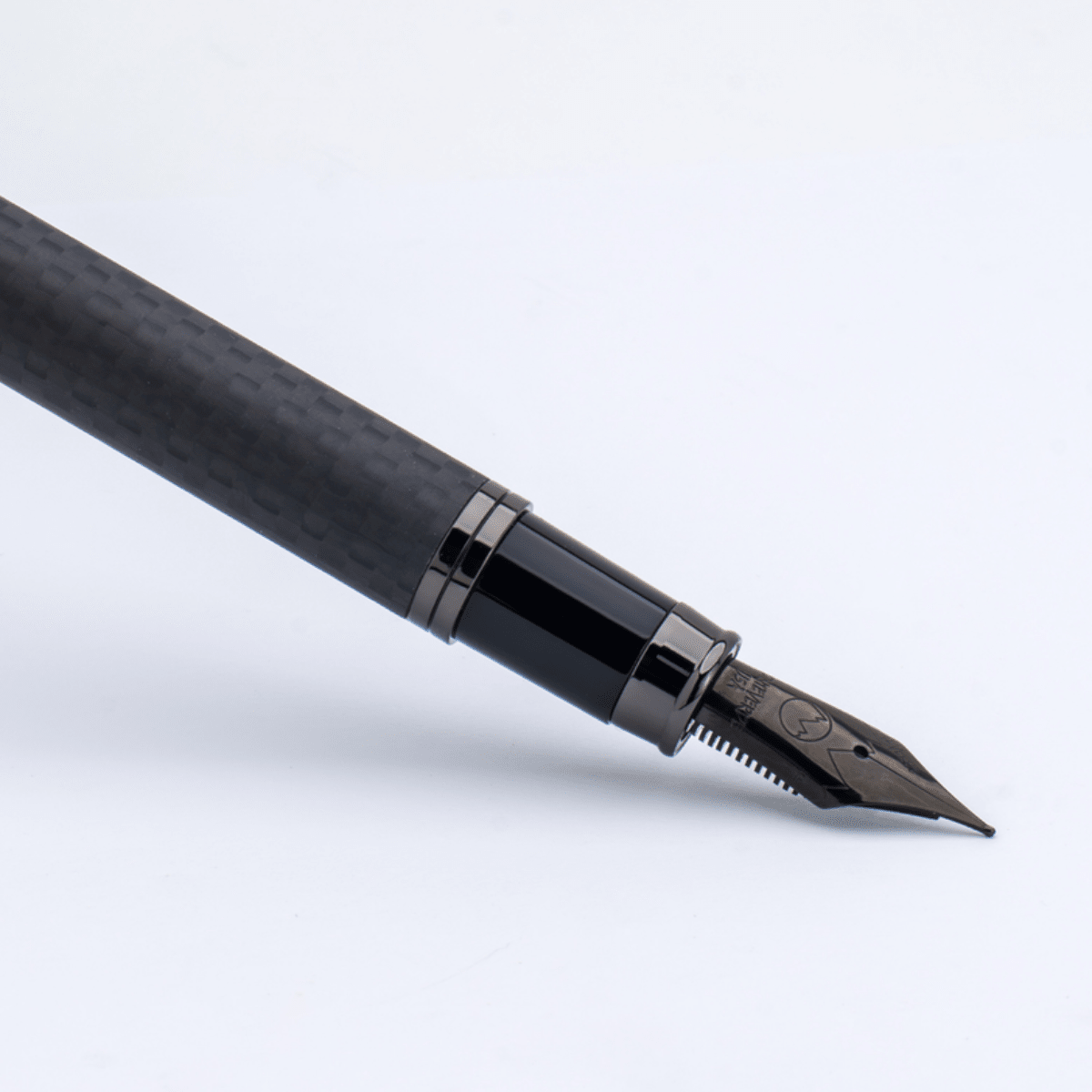 Monteverde Innova Fountain Pen Notebook Set - Carbon Fiber - Gunmetal - Pen Boutique Ltd