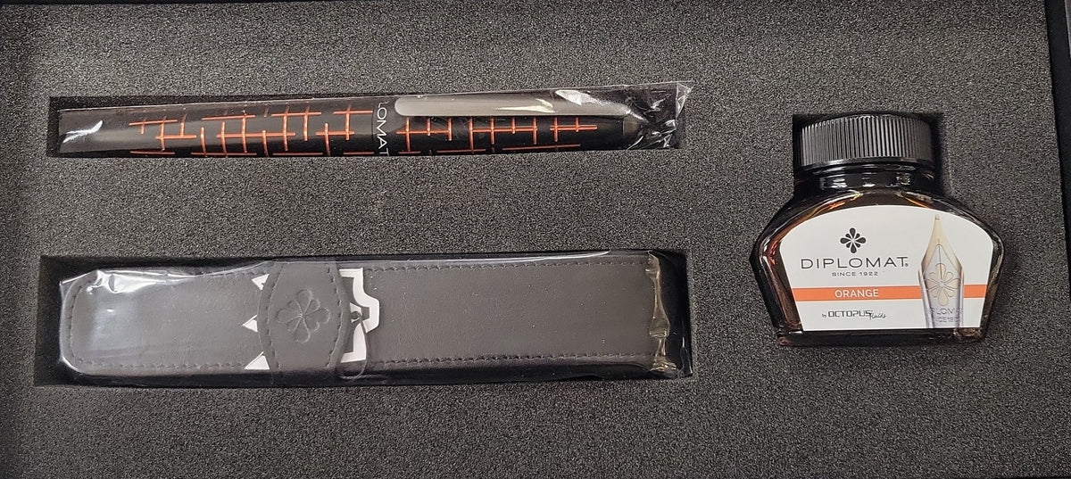Diplomat Matrix Gift Set - Black/Orange - Pen Boutique Ltd