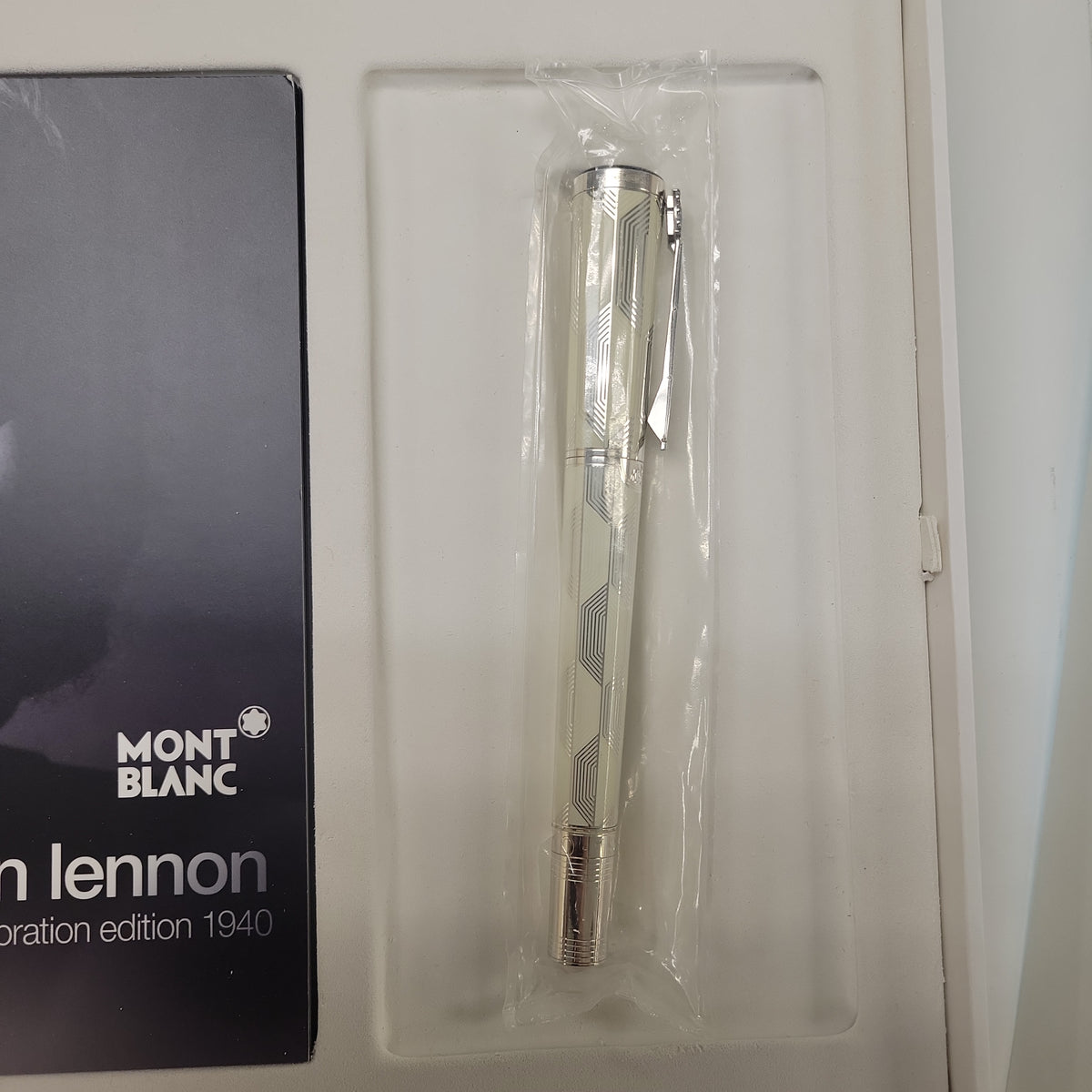 Montblanc Great Characters Fountain Pen - John Lenon (Limited Edition) - Pen Boutique Ltd
