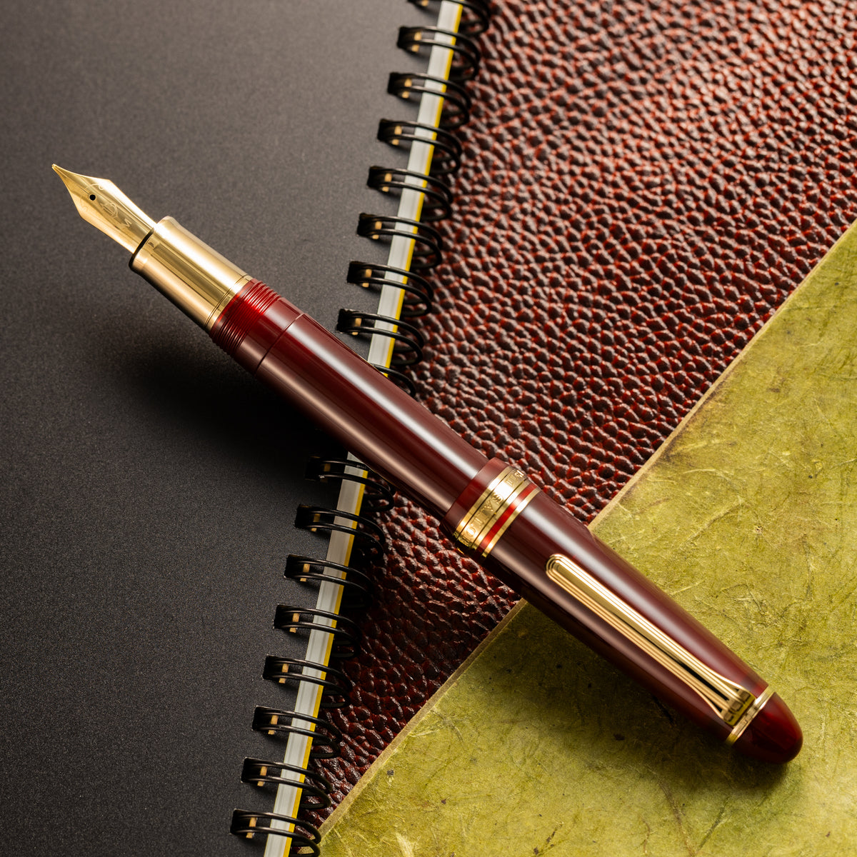 Sailor 1911L Fountain Pen - Muted Red - Casual L Stable Gold Trim - Pen Boutique Ltd