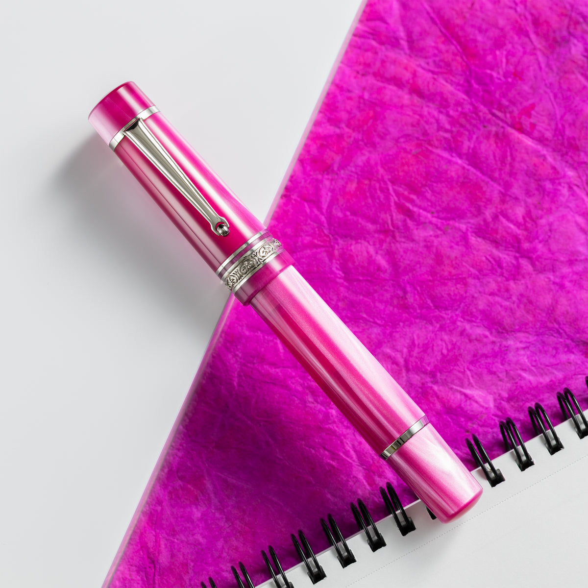 Delta DV Original Fountain Pen - Pink - Pen Boutique Exclusive - Pen Boutique Ltd