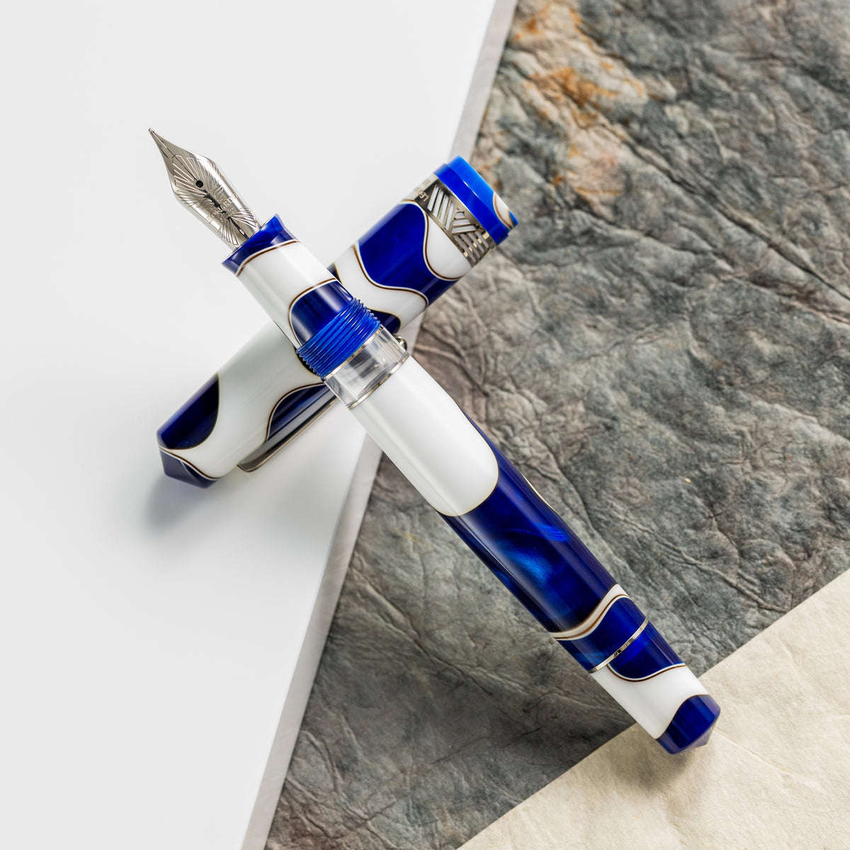 Leonardo Momento Magico Fountain Pen - Onda Blue - Pen Boutique Ltd