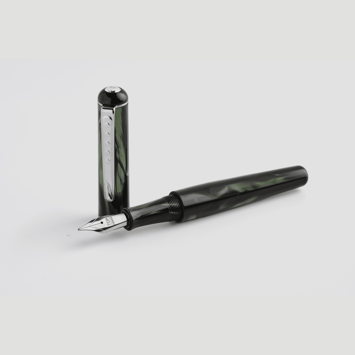 Tom Hessin Charles "Highland Green" Fountain Pen - Pen Boutique Ltd
