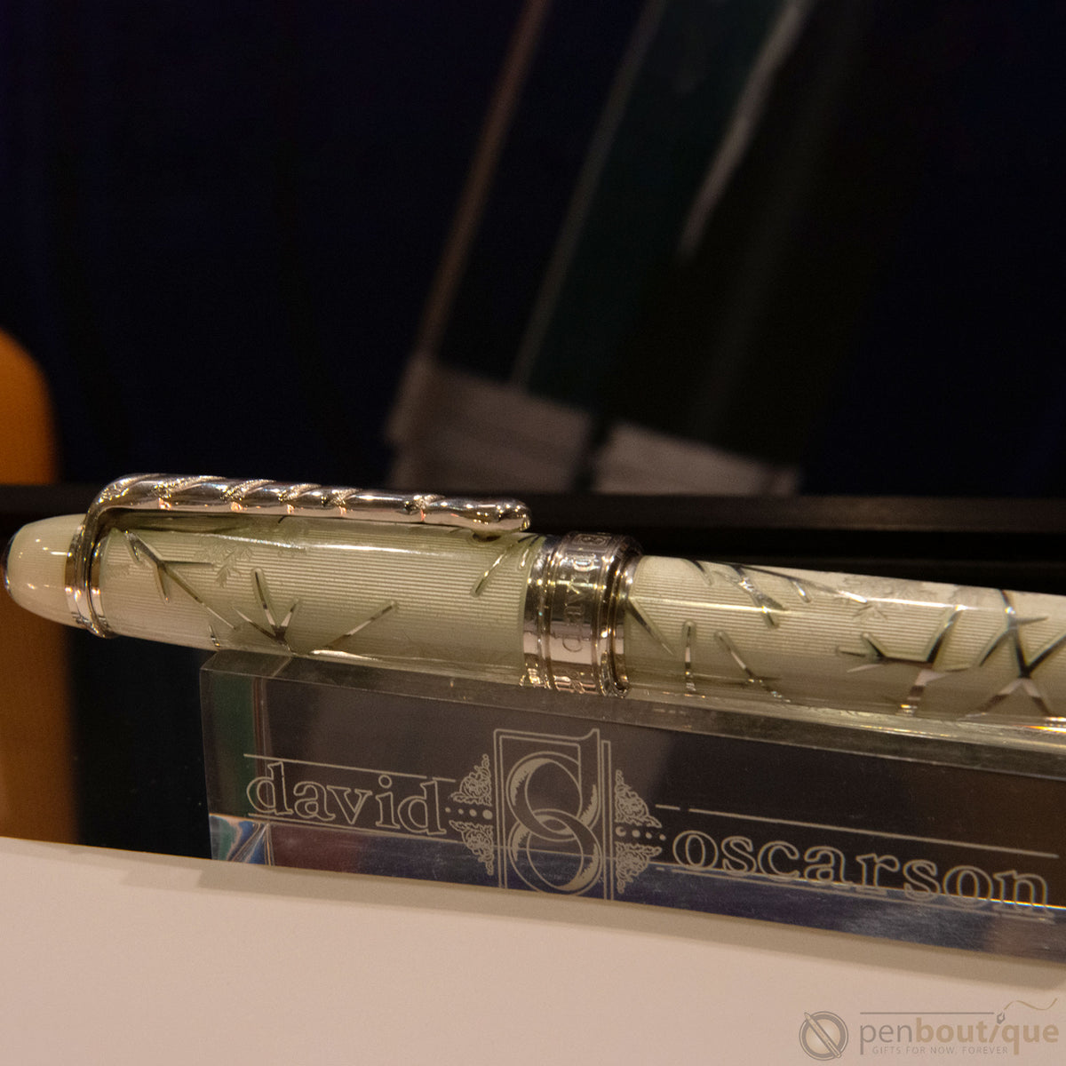 David Oscarson Winter Fountain Pen - Limited Edition - Rhodium Trim - White - Pen Boutique Ltd