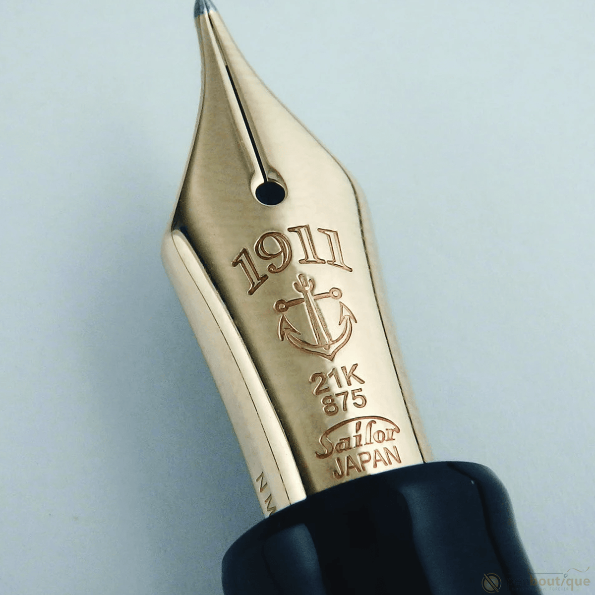 Sailor 1911 L Fountain Pen - Naginata Togi - Gold Trim - Black - Bespoke Dealer Exclusive - Pen Boutique Ltd