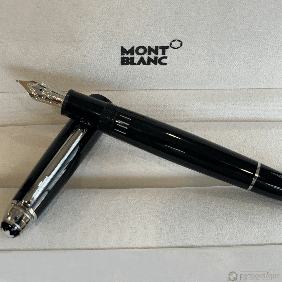 Montblanc Meisterstück Fountain Pen - UNICEF - Platinum Trim - Legrand - Pen Boutique Ltd