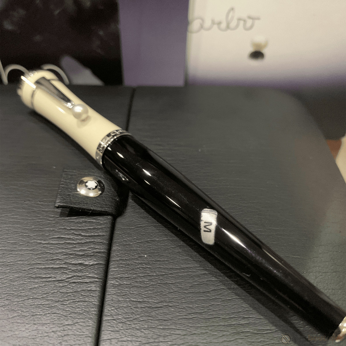 Montblanc Muses Greta Garbo Fountain Pen - Special Edition M - Pen Boutique Ltd