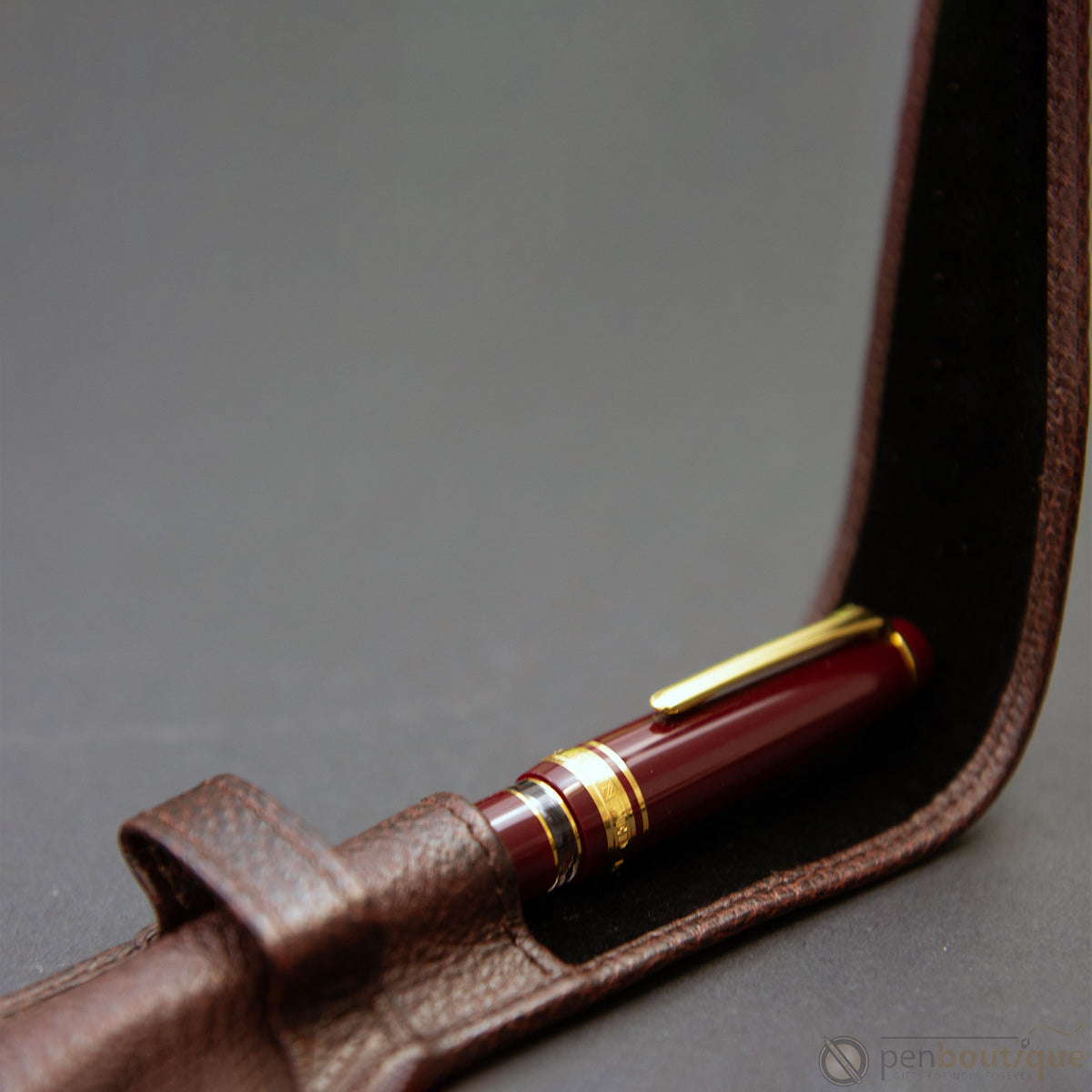 Sailor Professional Gear Fountain Pen - Realo - Maroon/Gold - Pen Boutique Ltd