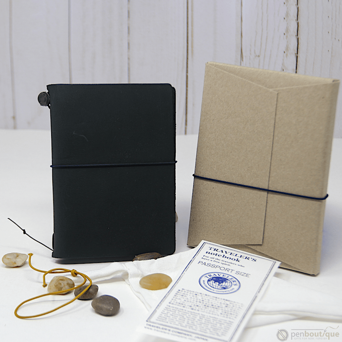 Traveler's Notebook - Black - Passport Size - Pen Boutique Ltd
